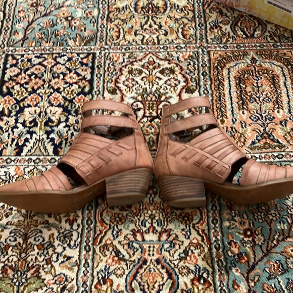 Size 6 Chinese laundry indigo girl leather cognac boot with zip back - Picture 7 of 11